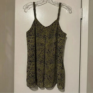 NWT Mac & Jac olive spaghetti strap tank top size M